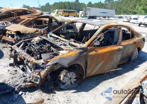 2020 Toyota Camry Se z USA, uszkodzony, nr VIN 4T1G11AK6LU986905